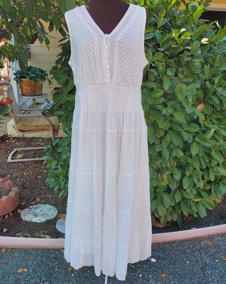 NWT WHITE TIERRED DRESS SIZE 2X - Picture 10 of 10
